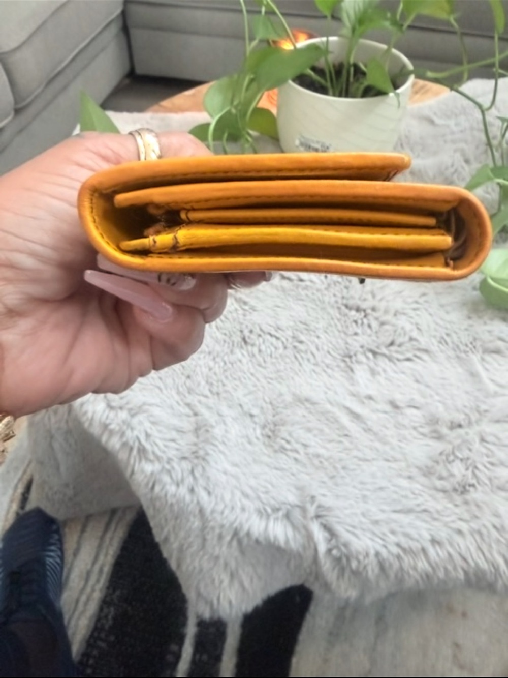 Vintage Fendi Zucca canvas and leather trifold wallet - Picture 4 of 10